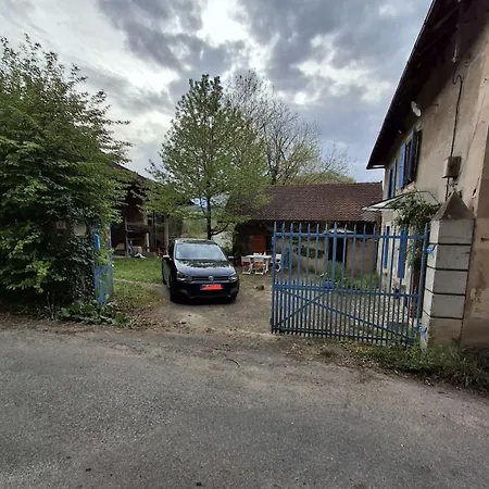 Ferme Berger-by & Ses 2 Dependances, Entre Les 2lacs Pressins